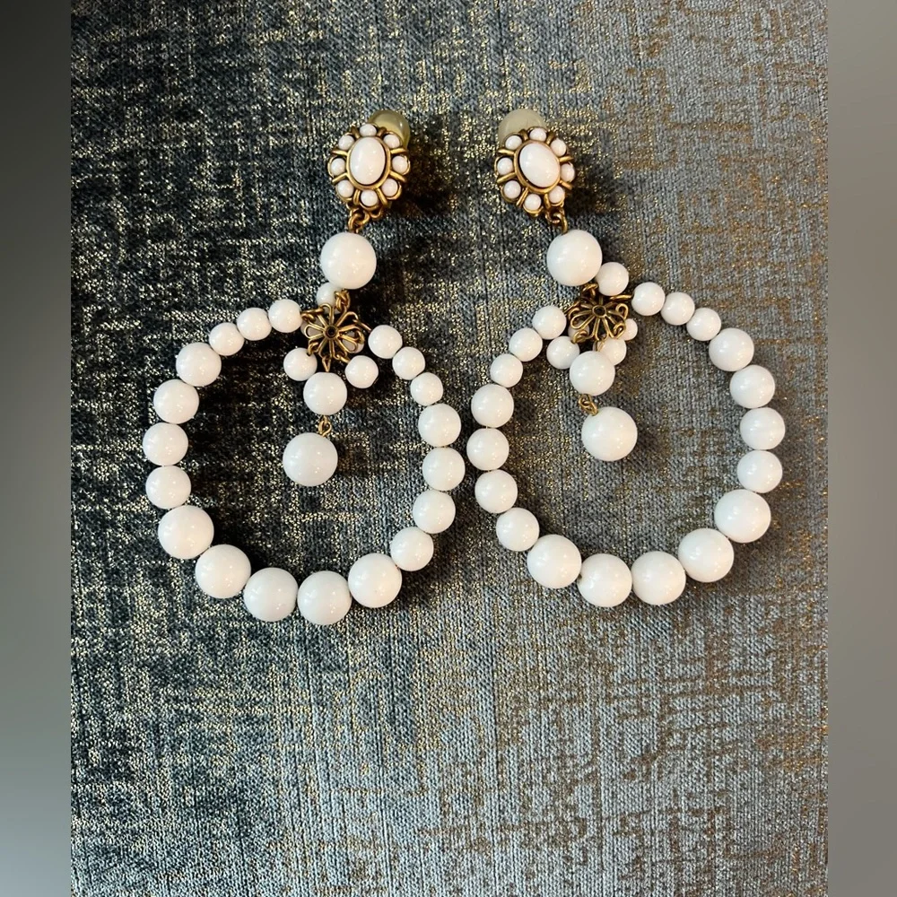 Go Big  with those gorgeous dangling drop  earrings!NWOT